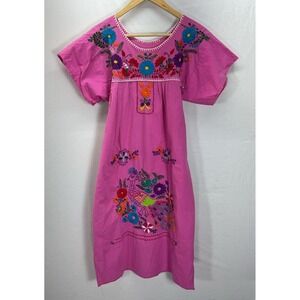 Mexican Patio Dress Embroidered Peasant Pink Size SM/ MD Mexico Peacock‎